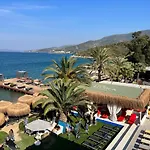 Toka & Club Ξενοδοχείο