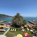 Toka & Club Ξενοδοχείο