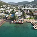 Toka & Club Ξενοδοχείο 3*