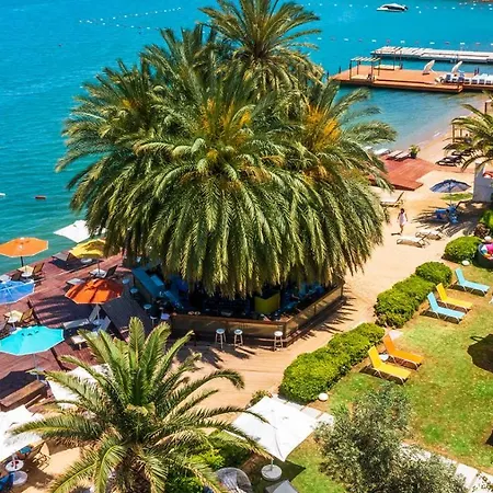 Hotel Toka Hotel&beach Club 3*