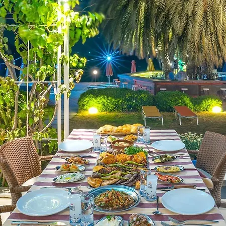 Toka Hotel&beach Club 3*
